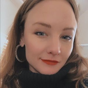 Meet your Posher, Alisha